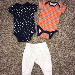 0-3 Month Onesies & Pants